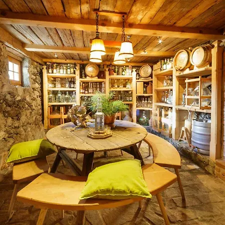 Warterhof Apartment *